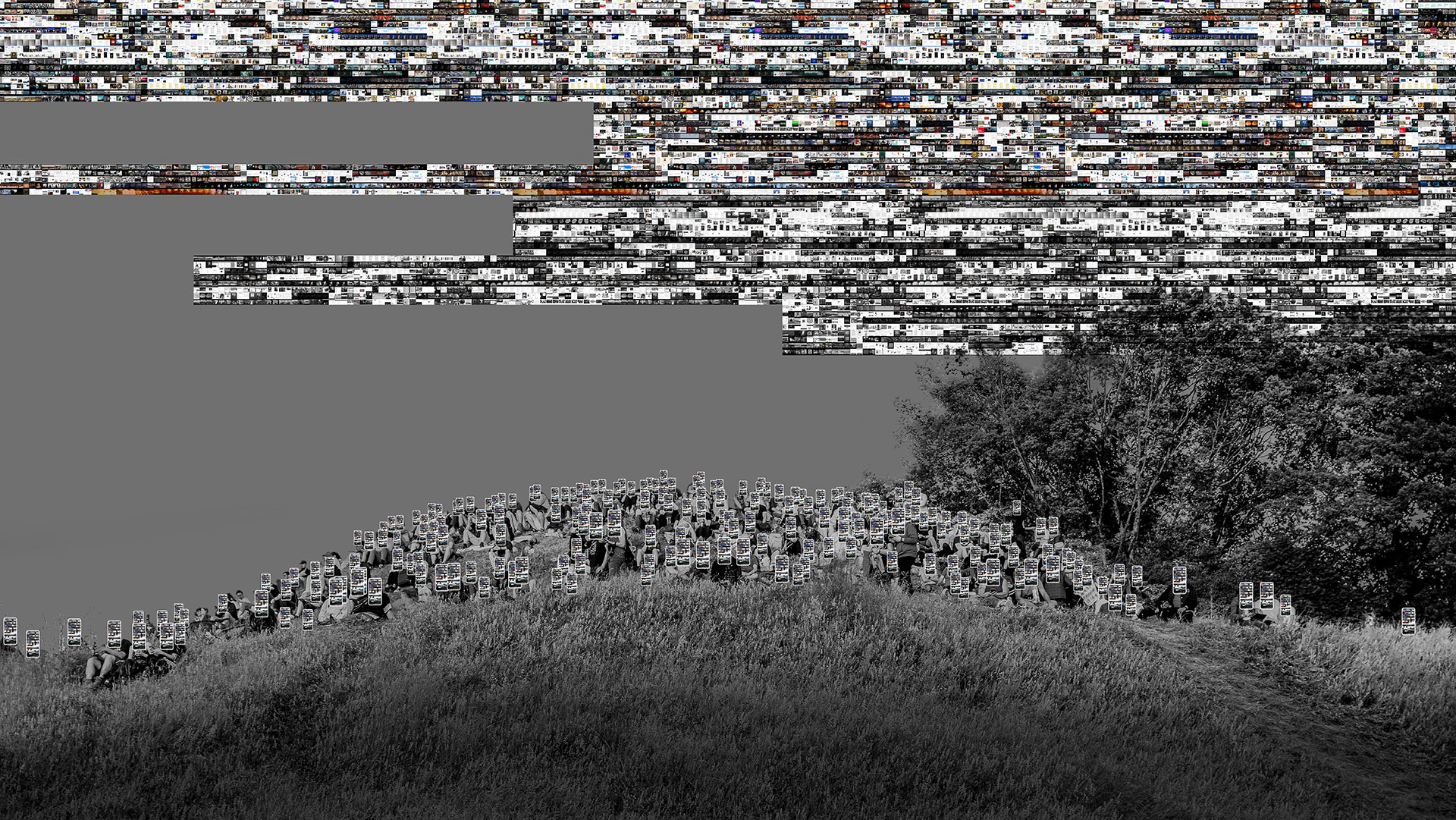 In this digital work of art, the large group of people is photographed from a distance. Trees are grouped on the right edge of the image. In the grey sky, an infinite number of colourful and pixelated images are lined up one after the other, which are bundled together on the right edge of the image like a large cloud. The screenshots are also recognizable on smartphone displays when reduced in size.
